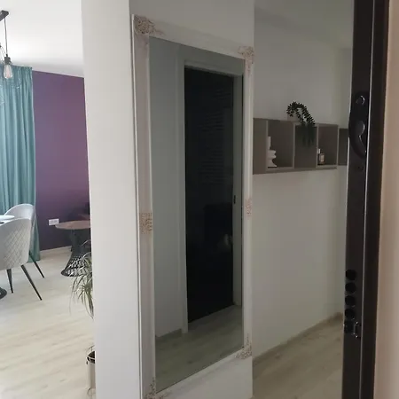 Mexia - Coresi Area Apartment